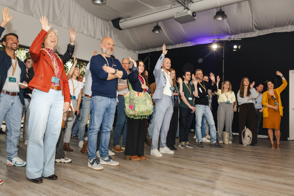 Dagvoorzitter interactie met publiek